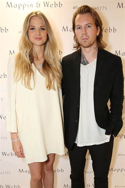 Poldarks Actor, Gabriella Wilde Married Husband, Alan Pownall。